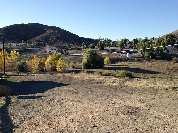 4th image of 28415 Mountain View Pl
