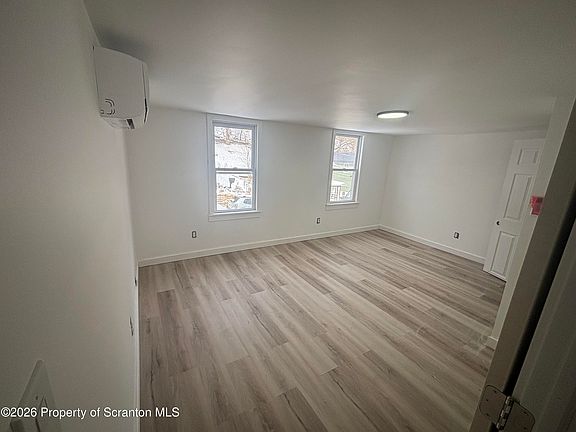 4th image of 79-81 W Enterprise St