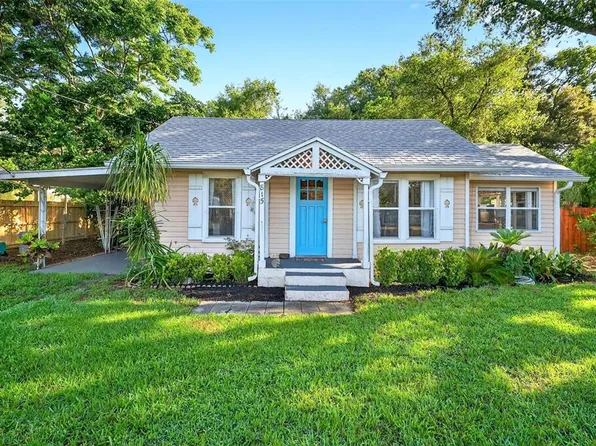 815 E 11TH AVENUE, MOUNT DORA, FL 32757