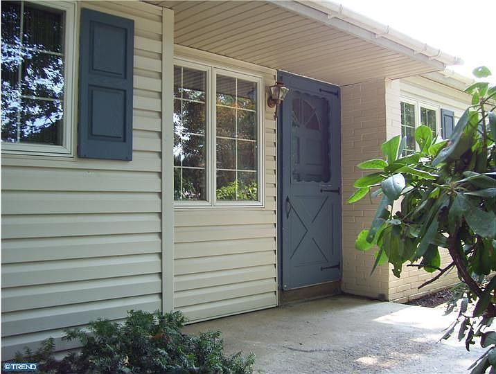 2nd image of 436 Eastburn Rd