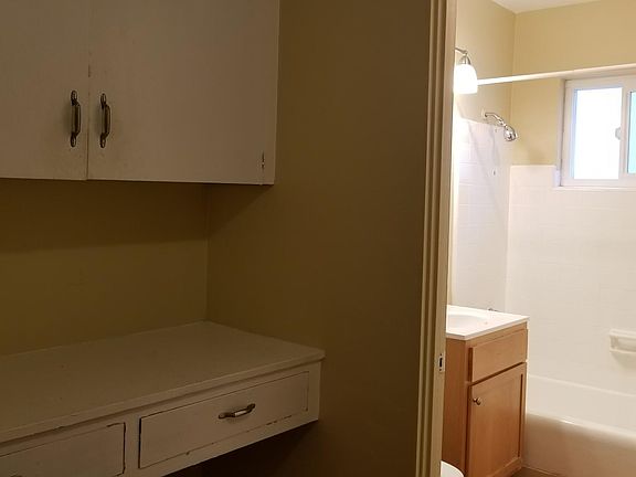 2nd image of 3955 7th Ave APT 2