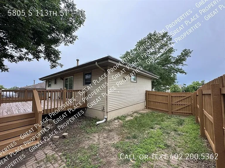 5805 S 113th St — Photo 24