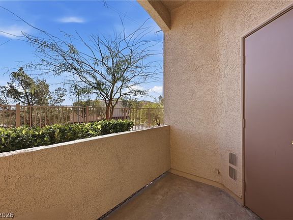 5th image of 3544 Desert Cliff St Unit 102