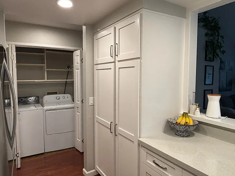 206 W Prospect Ave #F — Photo 5