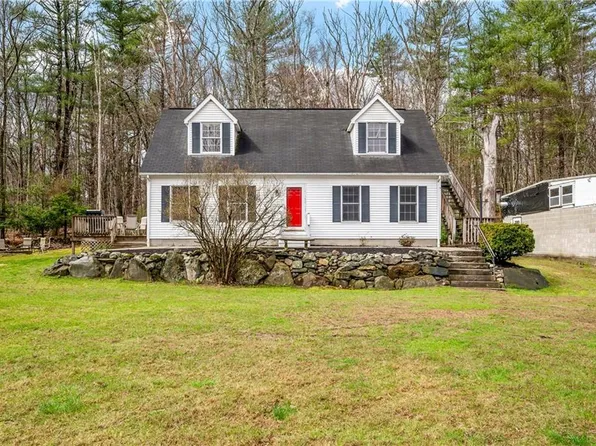 447 Steere Farm Rd, Burrillville, RI 02830