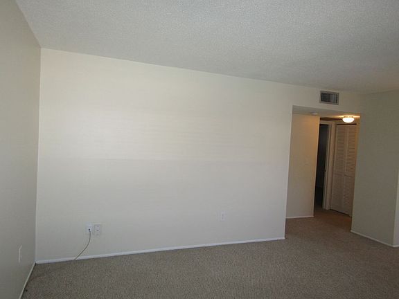 4th image of 701 Barcelona Ave APT 109