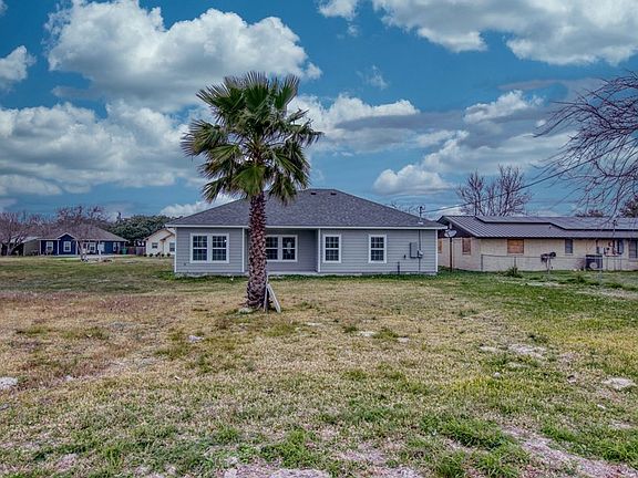 5th image of 4714 Ester Dr