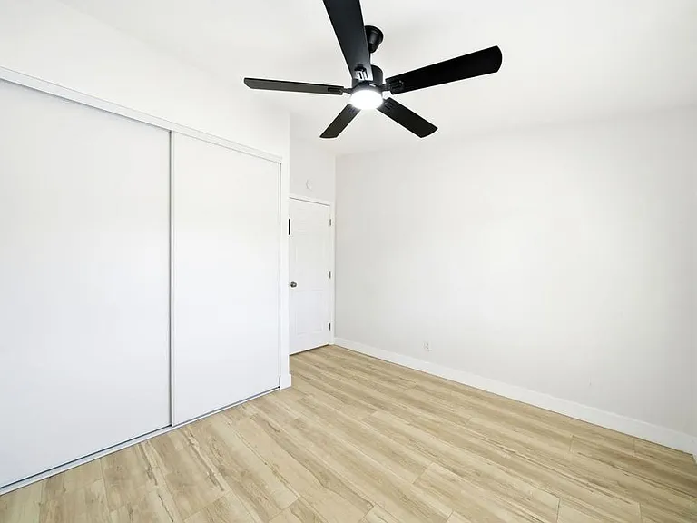 3272 K St — Photo 22