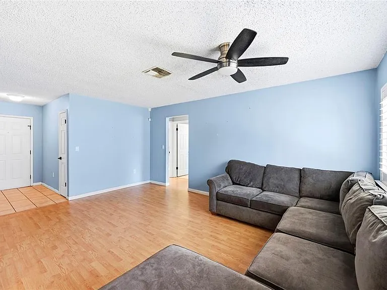 4314 Pinefield Ave — Photo 4