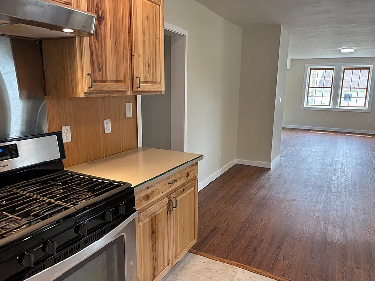 7614 Maple St — Photo 8