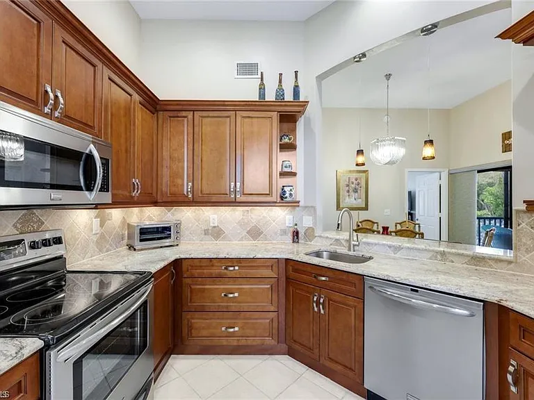 6555 Valen Way #G-201 — Photo 5