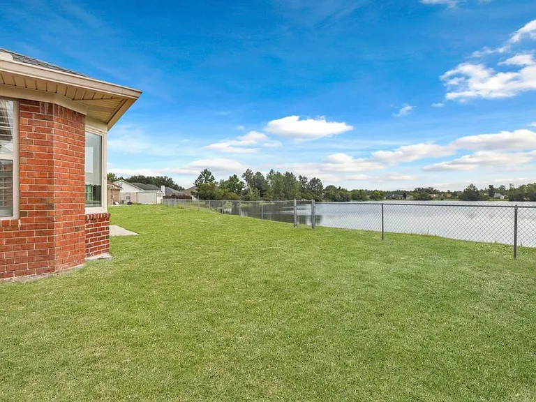138 Wayfair Ln — Photo 34