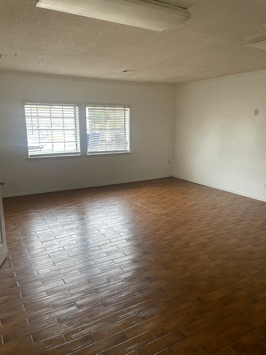 Building Photo - 4737 S Ironwood Ave W