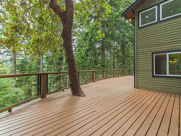 3rd image of 171 Lautman Dr