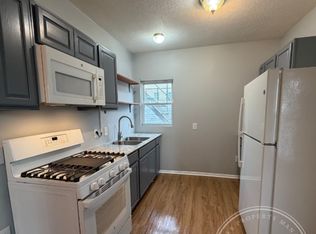 1879 N Main St, Fall River, MA 02720