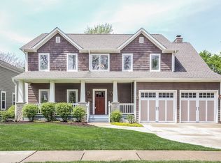 1226 N Race Ave, Arlington Heights, IL 60004