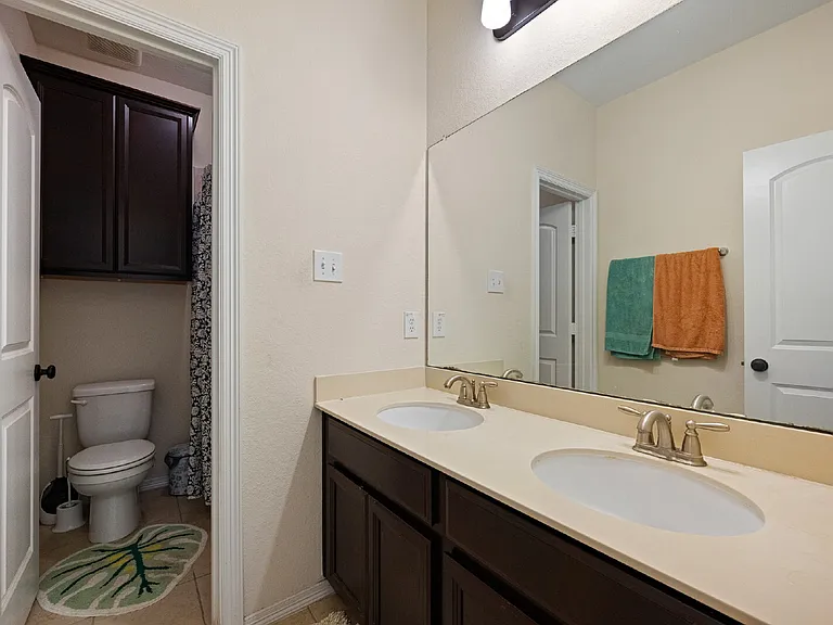 4627 Miramar Dr — Photo 26