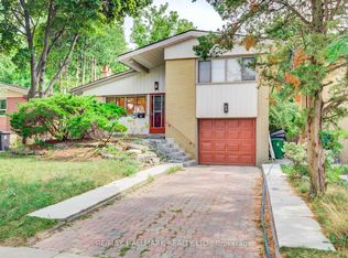 901 Brimorton Dr #BASEMENT, Toronto, ON M1G 2T8