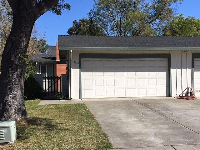 1st image of 10770 Maxine Ave