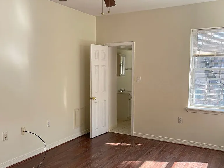 811 Park Ave — Photo 5