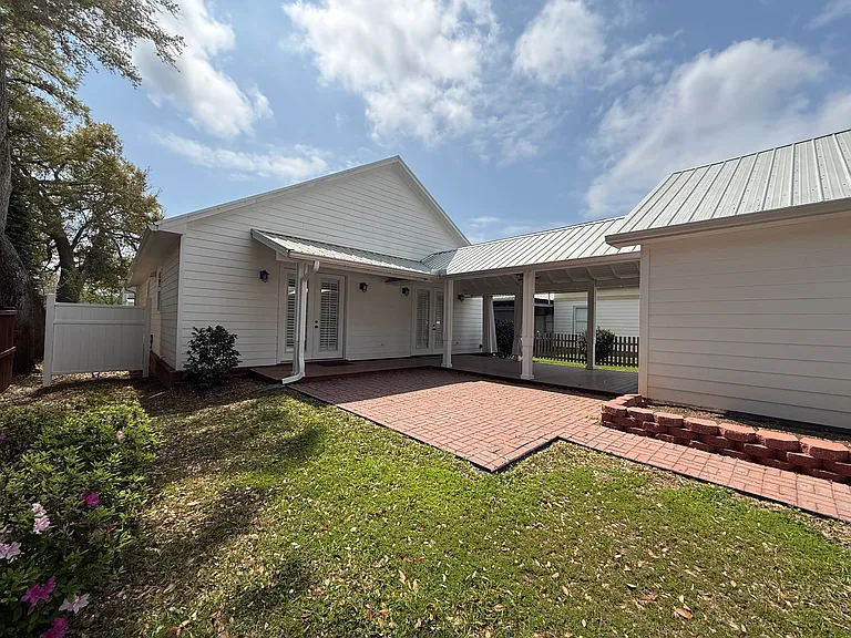 10391 Emmanuel St — Photo 22
