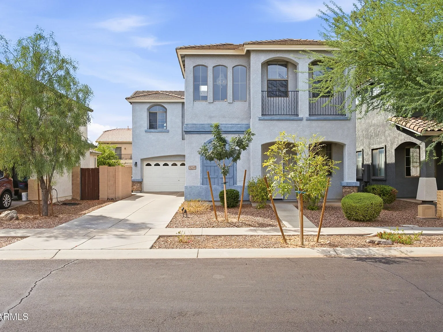 4 bed, 2.5 bath, 2006 sqft, $2,500 — Photo 1