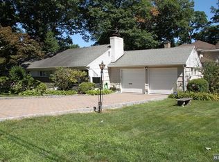 5 Lylewood Dr, Tenafly, NJ 07670