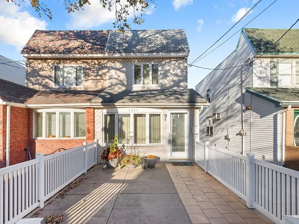 2051 E 73rd St, Brooklyn, NY 11234