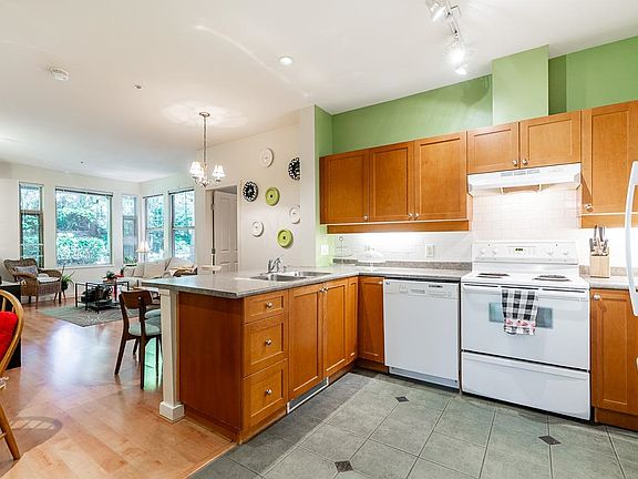 2nd image of 18 Jack Mahony Pl #135