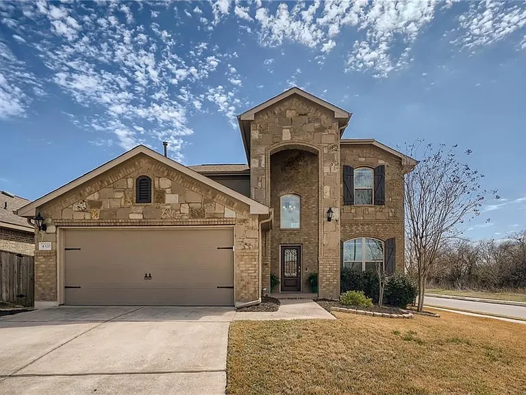 4320 Chestnut Meadows Bnd — Photo 1