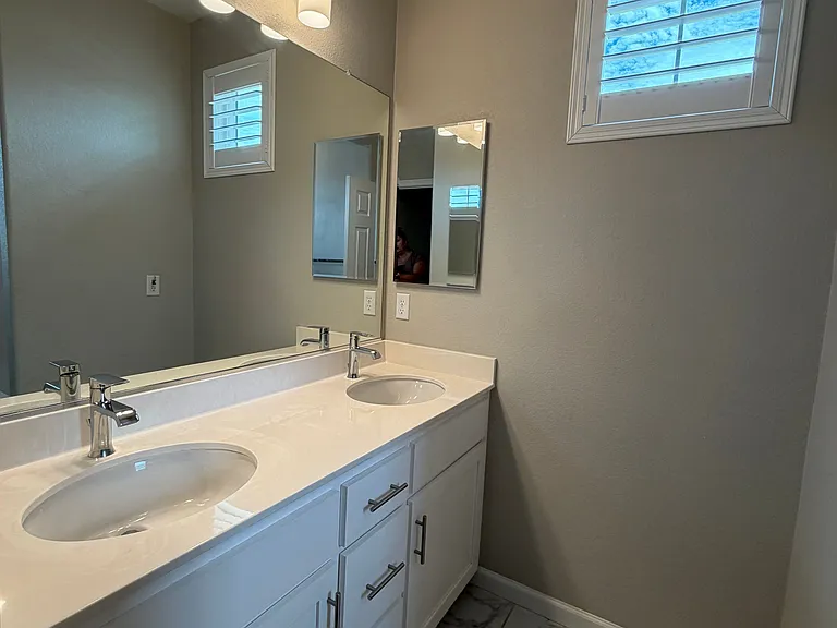 700 Apricot Cir — Photo 24