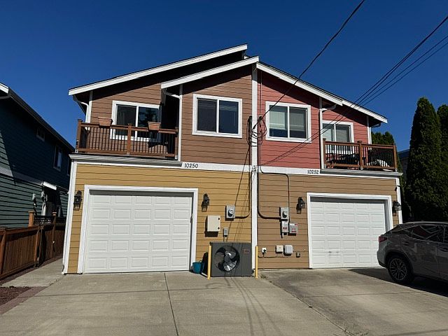 Front of townhome