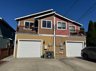 10250 17th Ave SW, Seattle, WA 98146