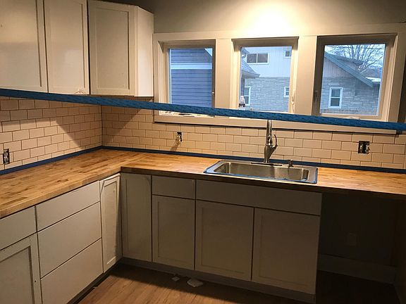 5th image of 3852 Winthrop Ave