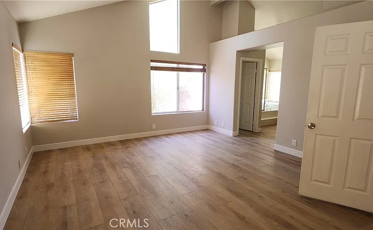 13311 Saratoga Dr — Photo 10