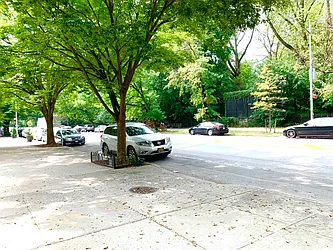 Rented by R New York