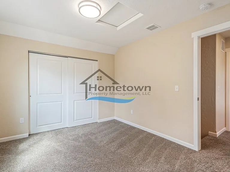 705 E Alaina Ave — Photo 27