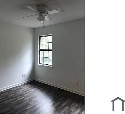 123 Langley Dr #D — Photo 4