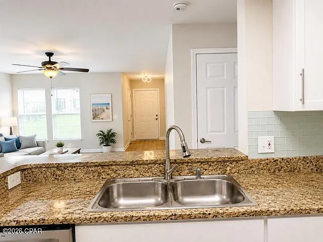 4 bed, 1400 sqft, $2,300 — Photo 4