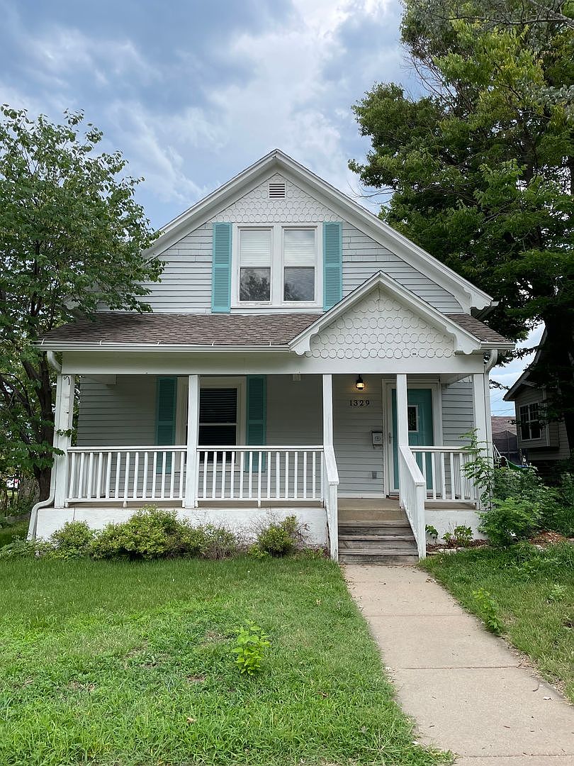 1329 Exchange St, Emporia, KS 66801 Zillow