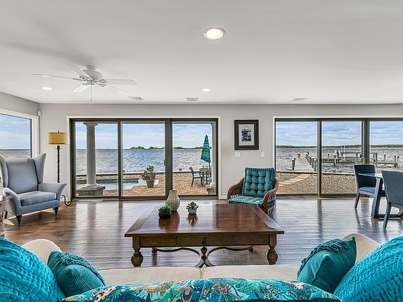 2nd image of 4 Bay Point Dr