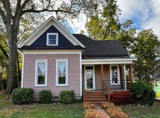 310 E 3rd St, Mount Pleasant, TX 75455