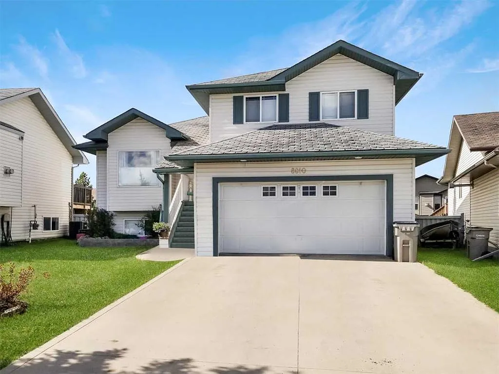 4 bed, 3.0 bath, 1666 sqft, $2,900 — Photo 1