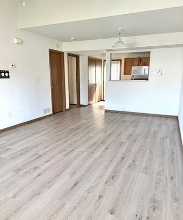 4th image of 5704-5706 Canaveral Dr