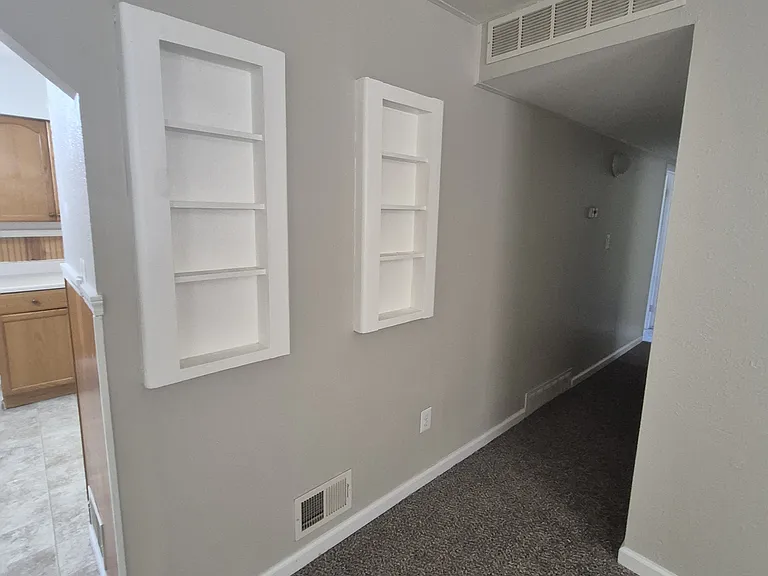 11252 Ziegler St — Photo 12