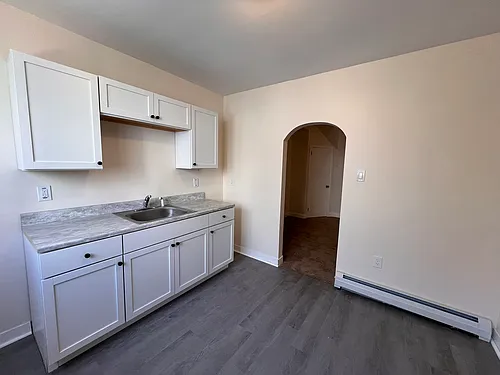 4035 Maywood St Photo 1