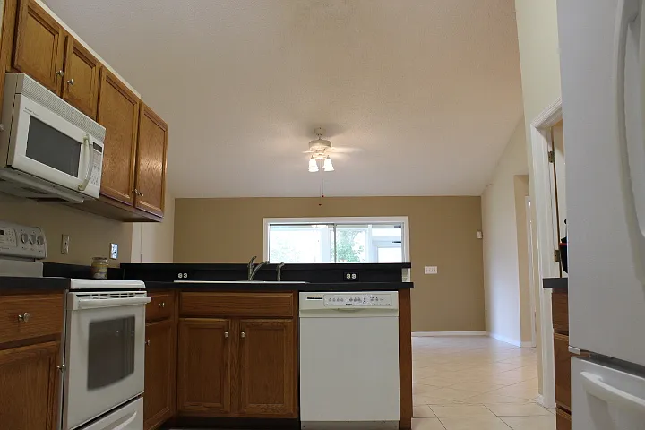 364 Robyns Glenn Rd — Photo 5