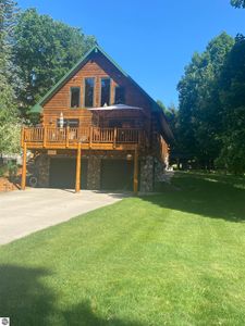 307 Seneca St, Bellaire, MI, 49615