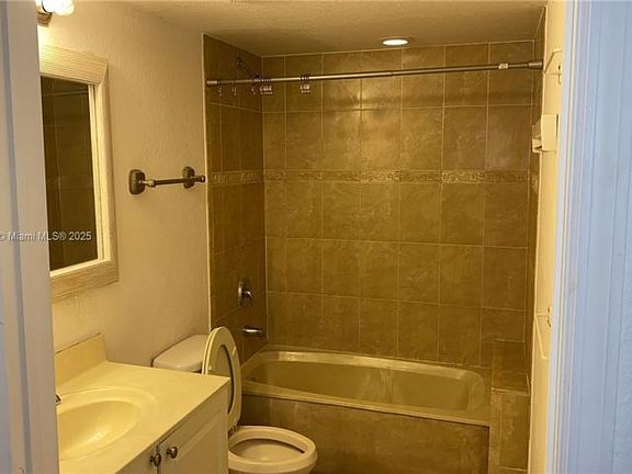 5th image of 20850 SW 87th Ave APT 102