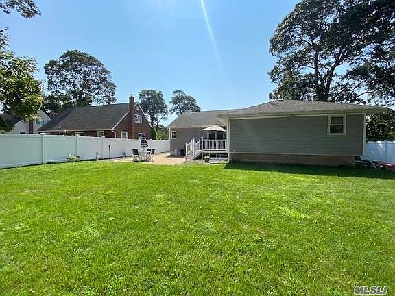 5th image of 17 Carriage Ln